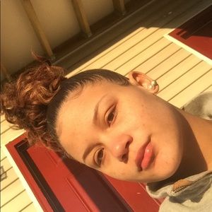 Meet your Posher, Adrian